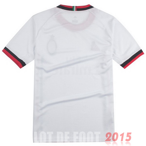 Maillot De Foot Exterieur Maillot AC Milan Rétro 2017 2018 Blanc