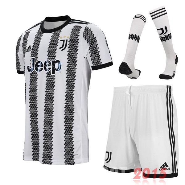 Maillot De Foot Domicile Maillot Pantalon Chaussette Juventus 22/23 Blanc Noir